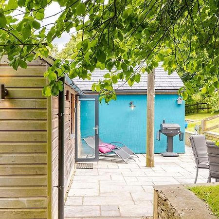 Cosy Cotswolds Retreat Near Bath & Castle Combe Lejlighed Chippenham  Eksteriør billede