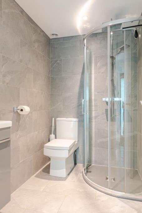 Cosy Cotswolds Retreat Near Bath & Castle Combe Lejlighed Chippenham  Eksteriør billede